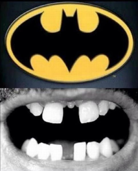 Batman-Logo - Fehlerhaftes Gebiss.jpg