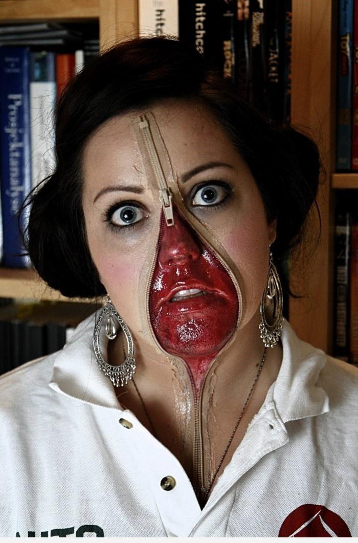 funny-Bloody-Halloween-Costume-I-Ever-Seen.jpg