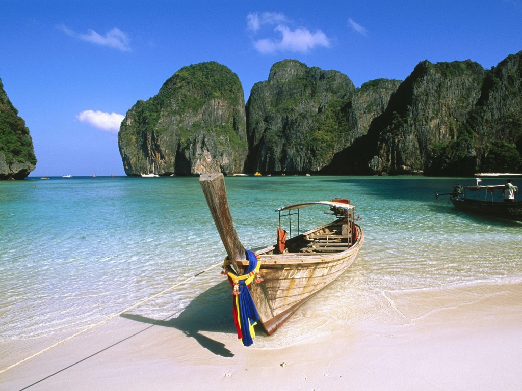 May-Bay-Phi-Phi-Island-Thailand-1024x768.jpg