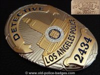 Detective-LAPD-2434-02-bhw.jpg