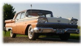 hochzeitsfahrt_im_oldtimer_ford.jpg