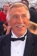 Bruce_Forsyth1_%28cropped%29.jpg