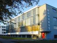 bauhaus-250403_960_720.jpg