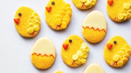 easter-chick-egg-cookies-102921707_horiz.jpg