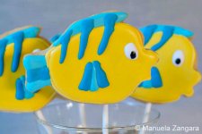2-Flounder-Shortbread-Cookie-Pops-7-1-of-1.jpg
