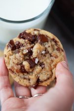 Chocolate-Chunk-Tahini-Cookies-5-2.jpg