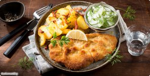 csm_2017KW43_Schnitzel_nach_Wiener_Art_mit_Bratkartoffeln-und-Gurken-Dill-Salat_daP_076c16d4cb.jpg