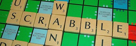 800px-Scrabble_2.jpg