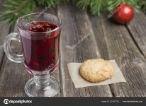 depositphotos_221427702-stock-photo-mulled-wine-spices-christmas-cookie.jpg