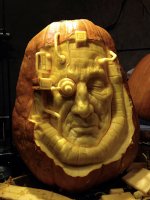 A-horror-face-carved-out--002.jpg