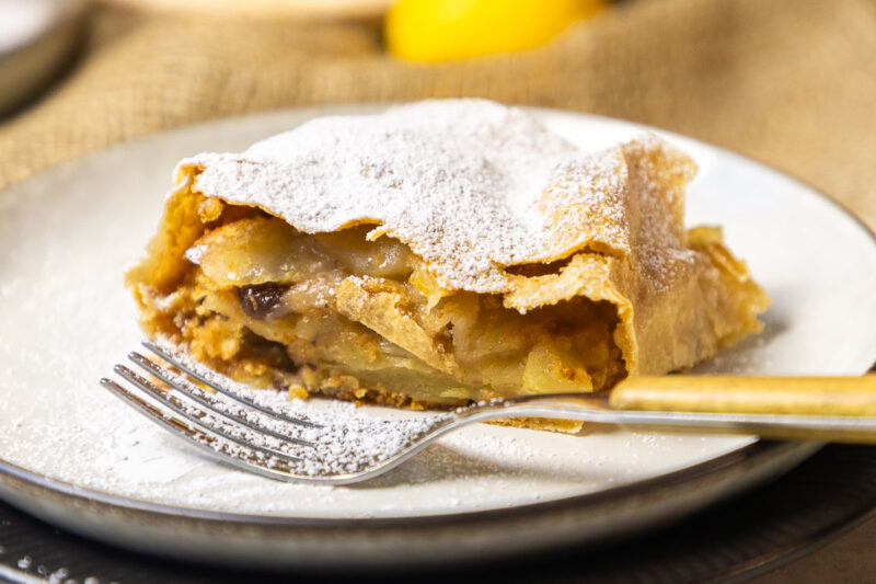 apfelstrudel-3-von-9-800x533.jpg
