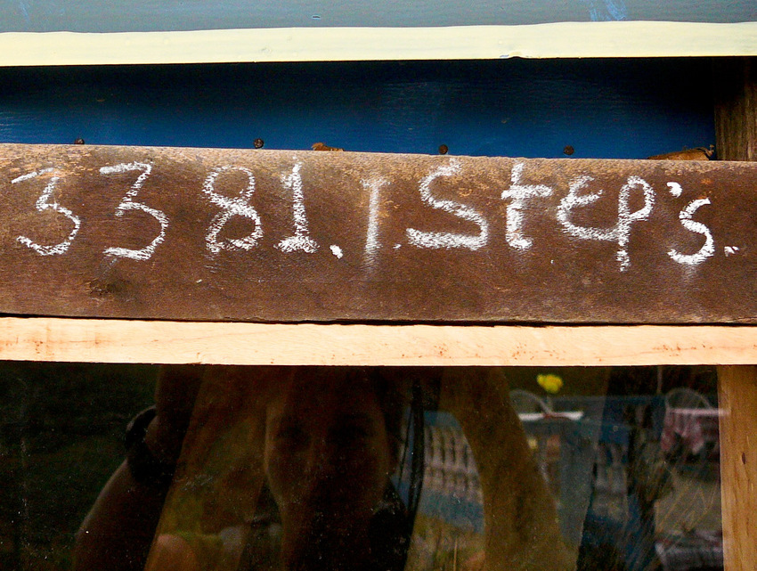 3381-steps-poon-hill-k3udp.jpg