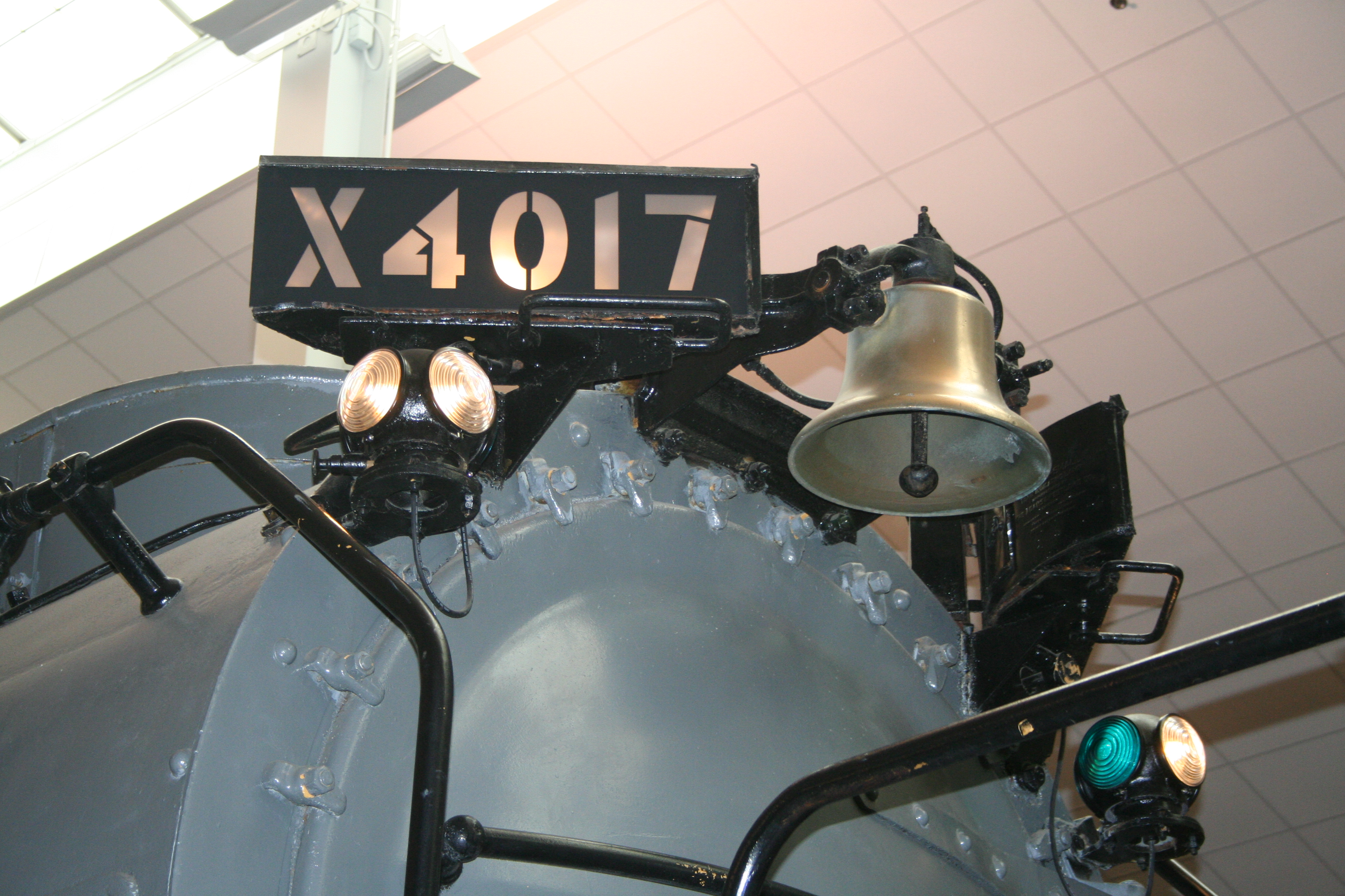 UP_Big_Boy_4017_Bell_and_Number.jpg